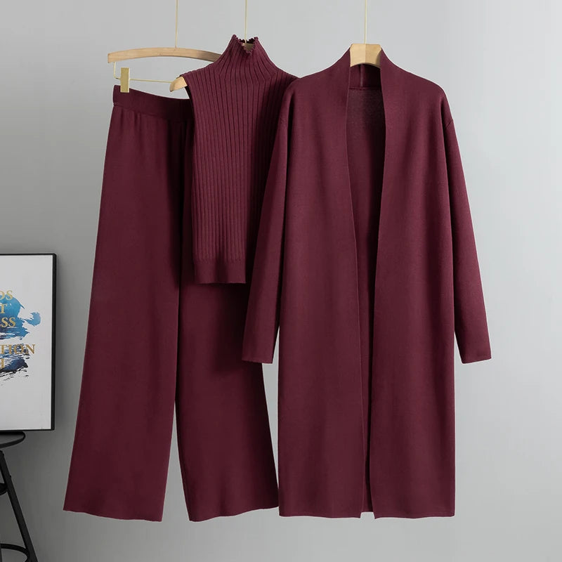 Ensemble 3 pièces – pantalon, top et cardigan